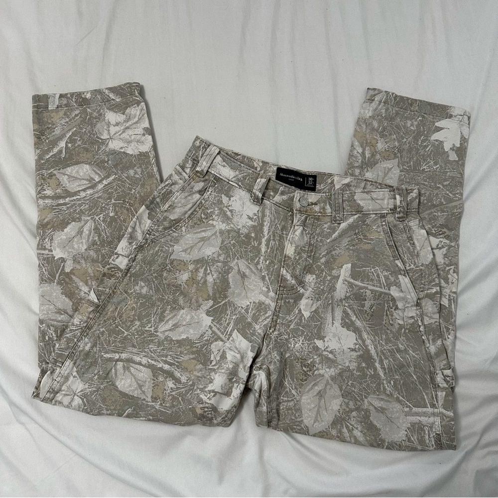 CAMO PANTS